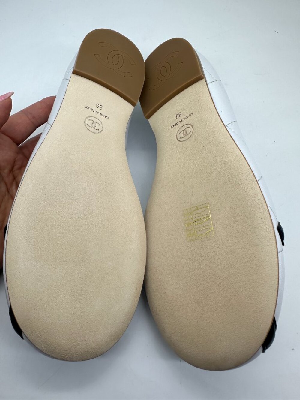 CHANEL 26M Coco Beach Lambskin Leather CC Cambon Bow Ballerina Ballet Flats - Picture 11 of 15